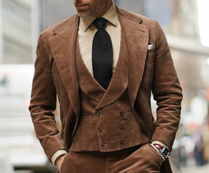 brown suit beige shirt 1a3