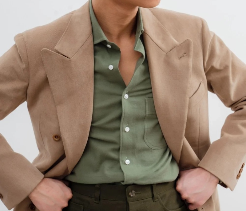 brown suit green shirt 1