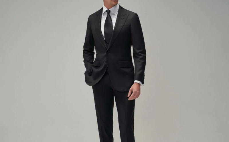 How to wear a black suit: A full black suit styling guide 21 how to wear a black suit 1 1