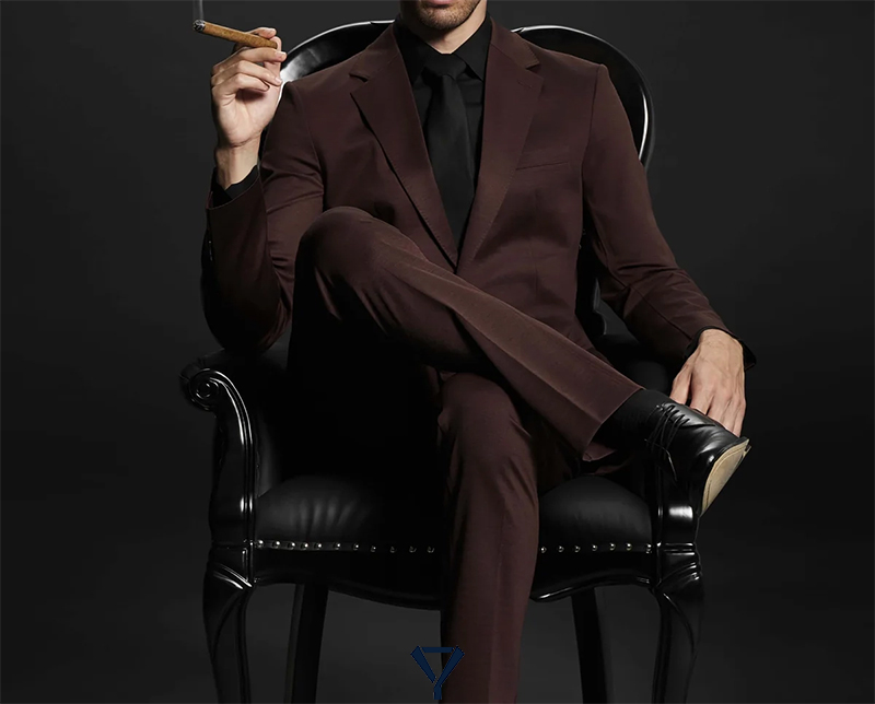 how to wear a burgundy suit 23