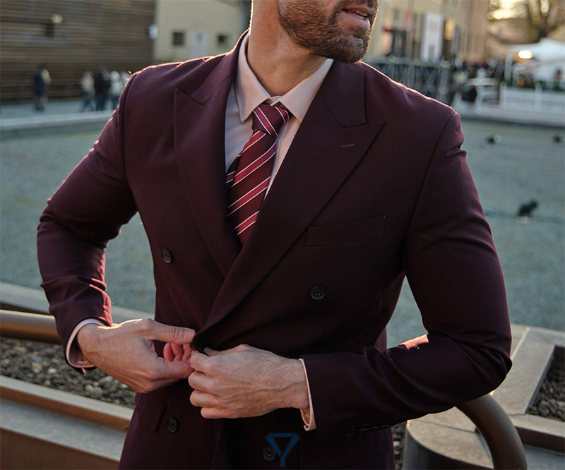 how to wear a burgundy suit 24