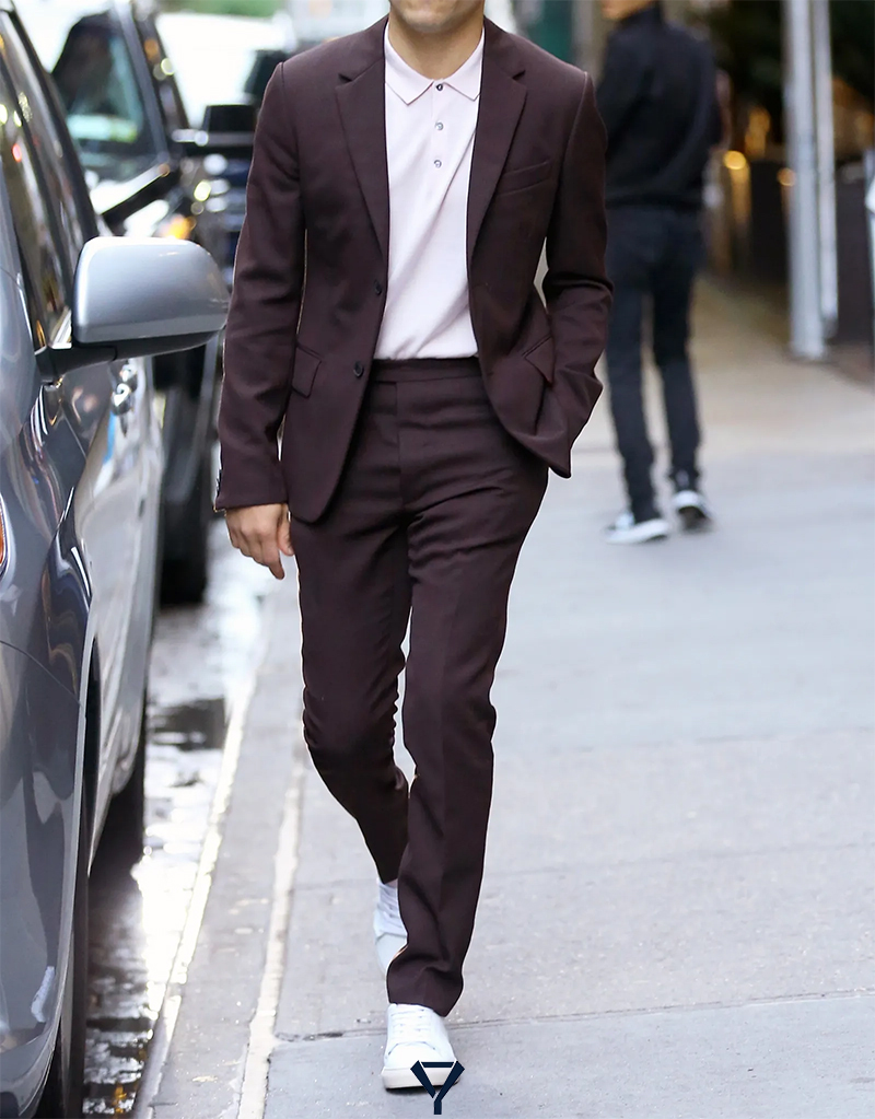 how to wear a burgundy suit 3