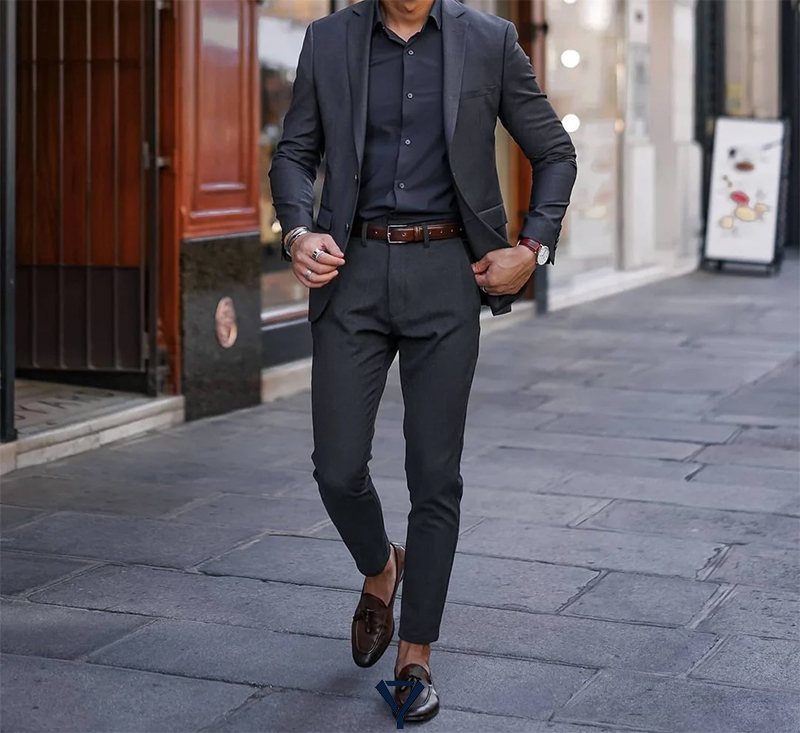 how to wear a charcoal suit 23