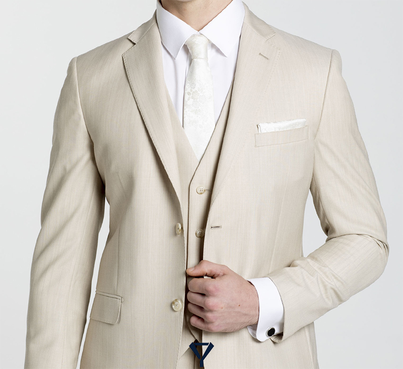how to wear a tan suit 17