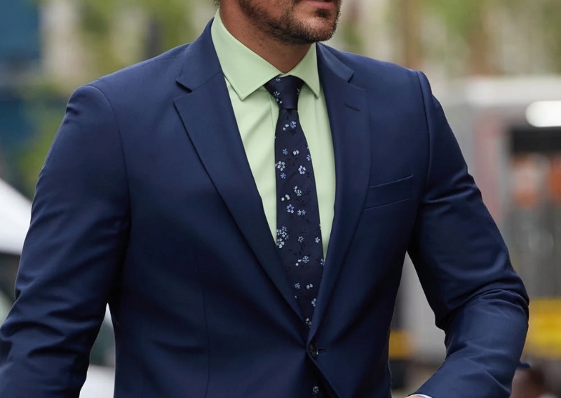 navy suit green shirt 12