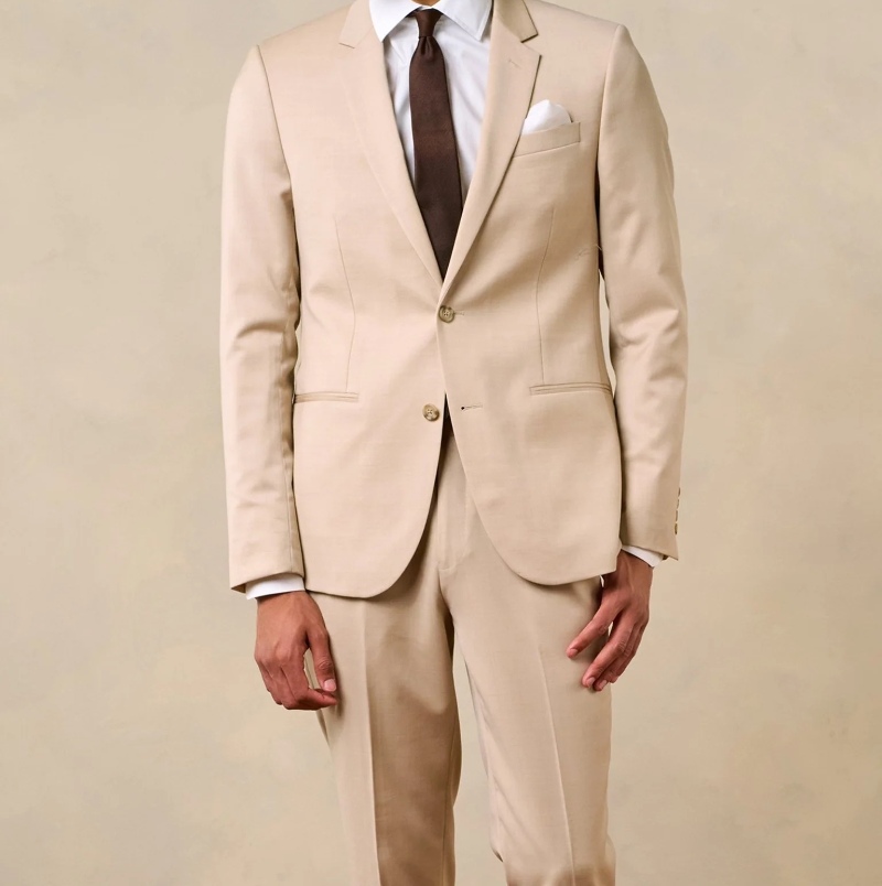 tie with beige suit 1