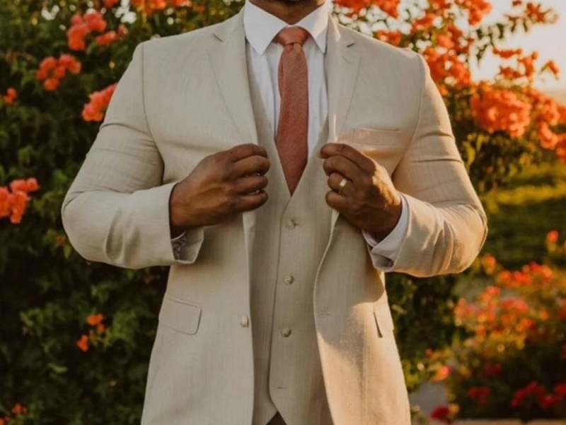 tie with beige suit 2