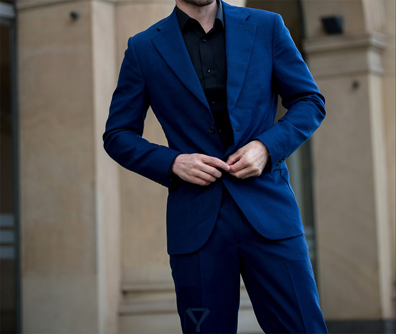 what color shirt to wear with blue suit a7