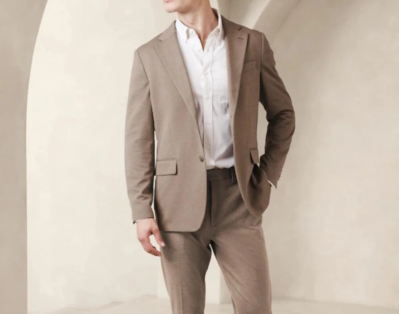 what color shirt to wear with brown suit 10