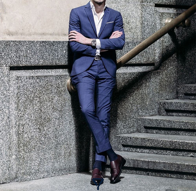 what color shoes with navy suit 7