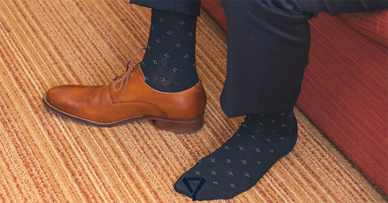 What Color Socks to Wear with Navy Suit for the Best Look 26 what color socks to wear with navy suit 8