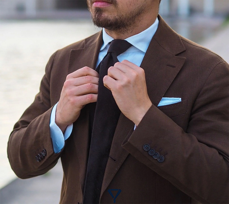 what color tie to wear with brown suit 14
