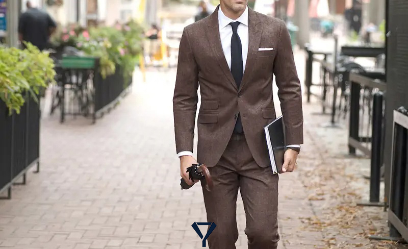 what color tie to wear with brown suit 16