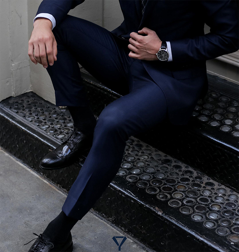 what colour shoes to wear with blue suit a5