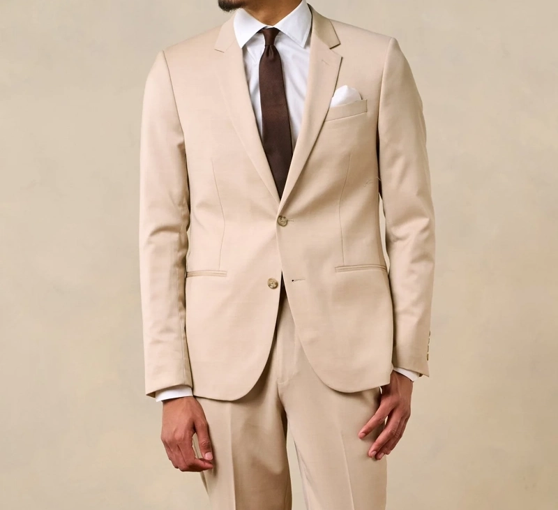 what colour shoes with beige suit 2