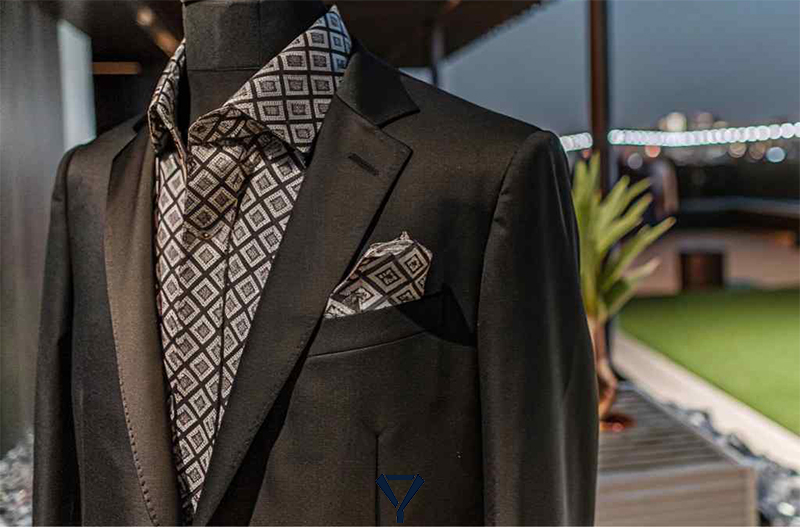 what shirt to wear with black suit a12