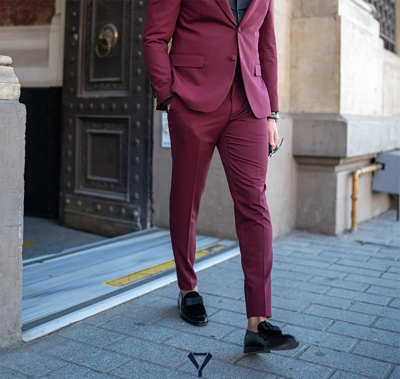 what shoes with burgundy suit 1