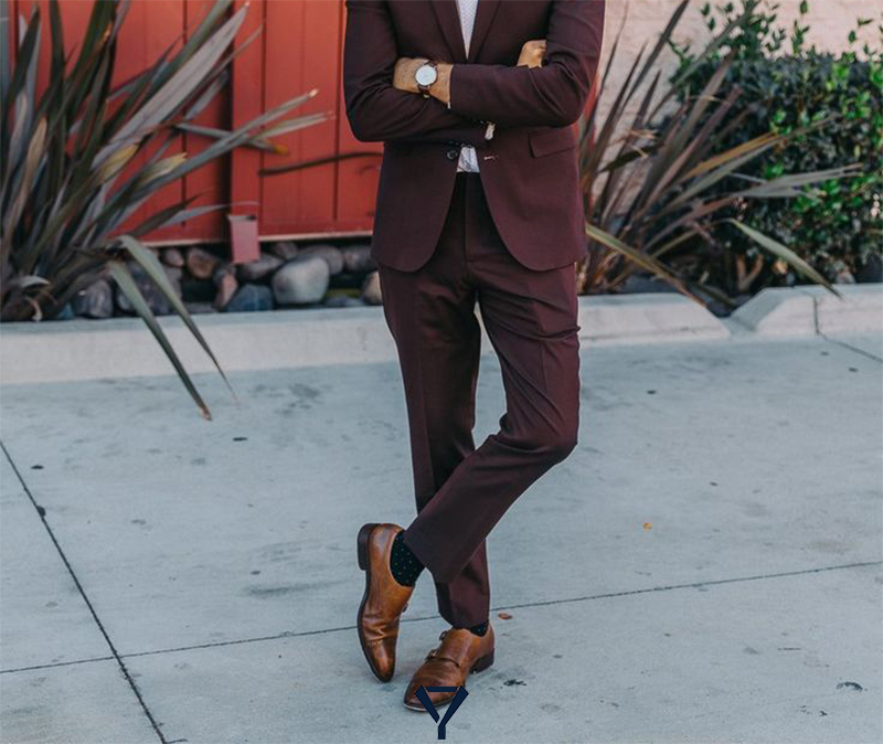 what shoes with burgundy suit 3