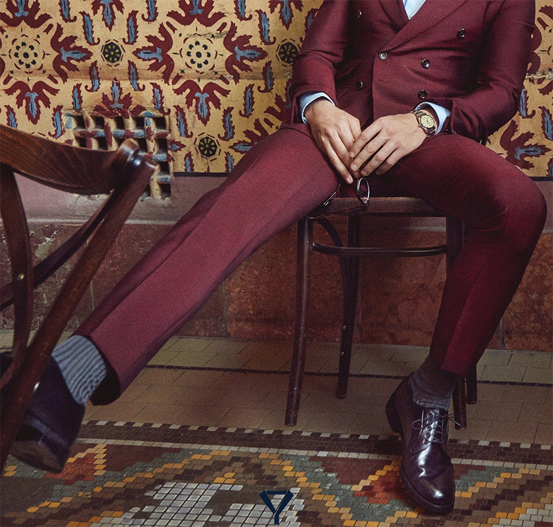what shoes with burgundy suit 8