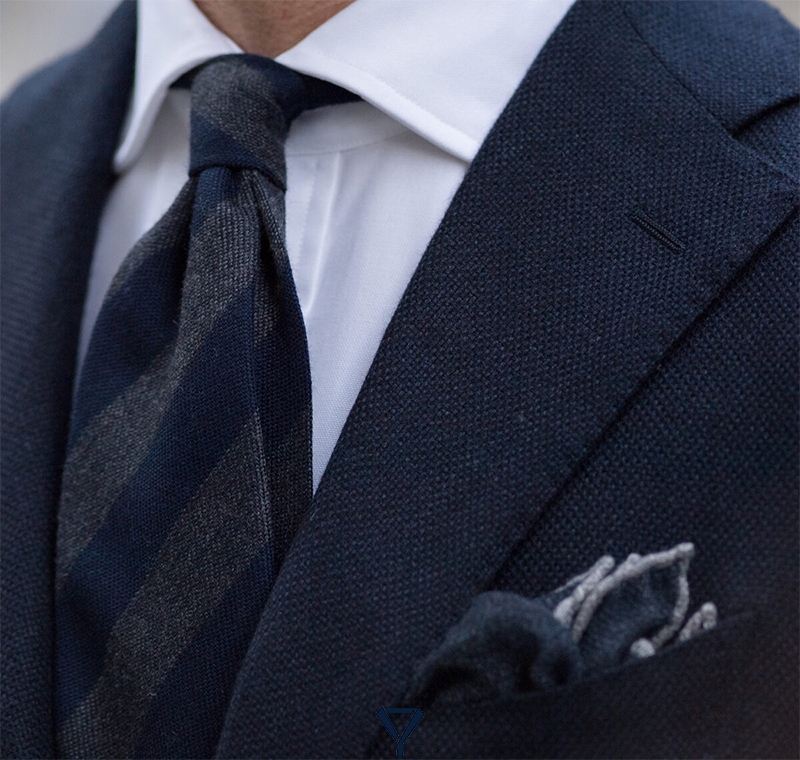 what tie to wear with navy suit 15