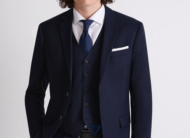 what tie to wear with navy suit 4